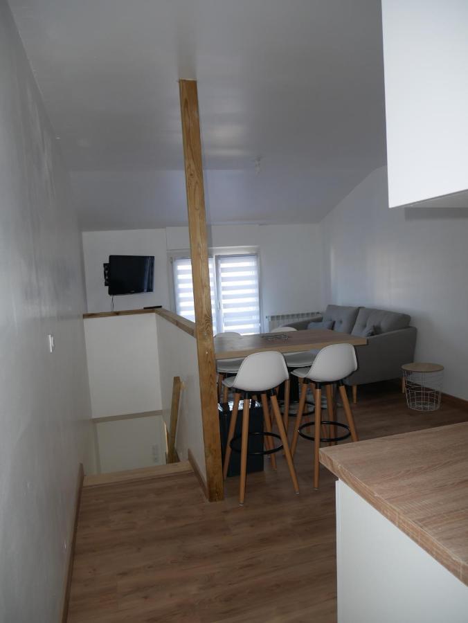 Appartement T2, au calme. La Roche-sur-Yon Extérieur photo